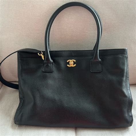 how to spot a fake chanel executive cerf tote|chanel cerf tote review.